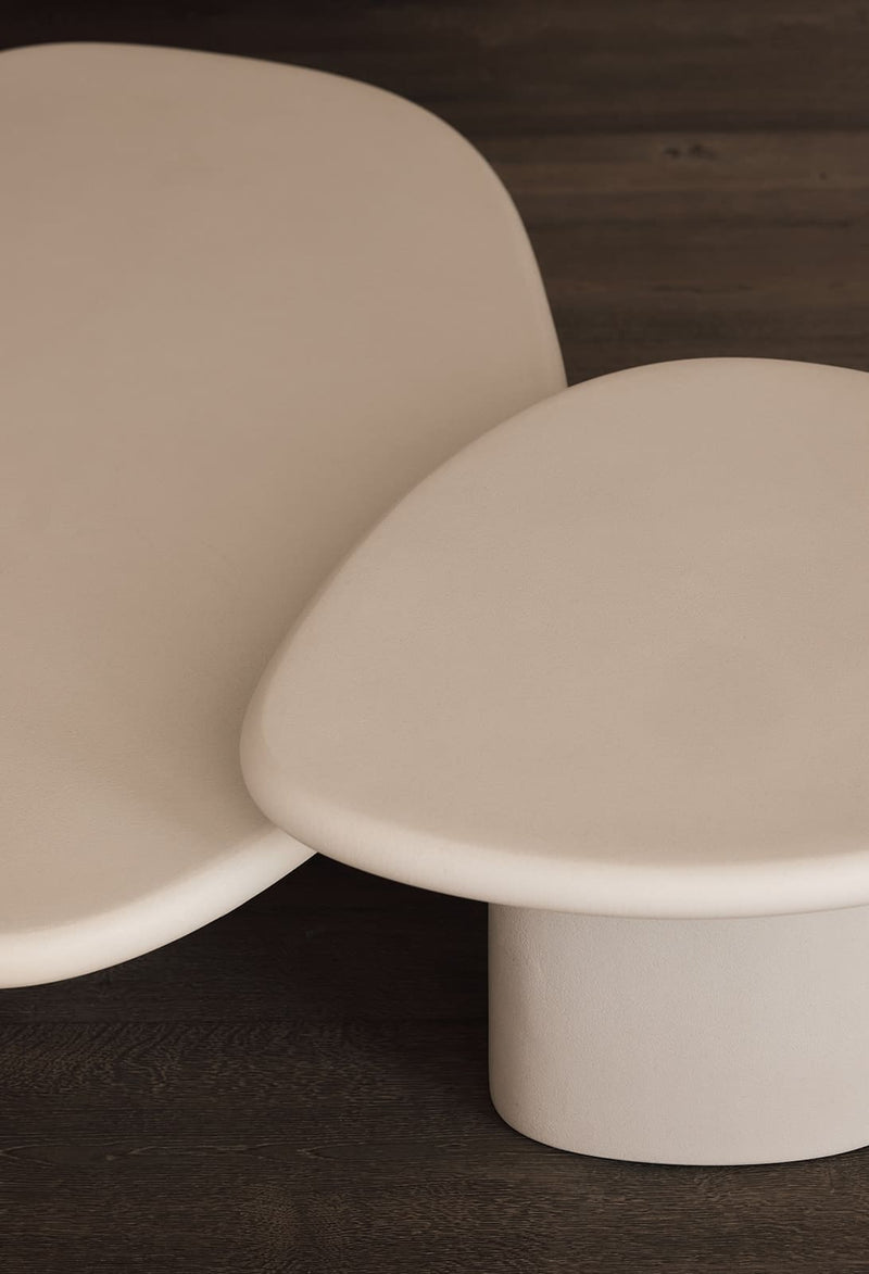 Organische salontafel in lichte Mortex